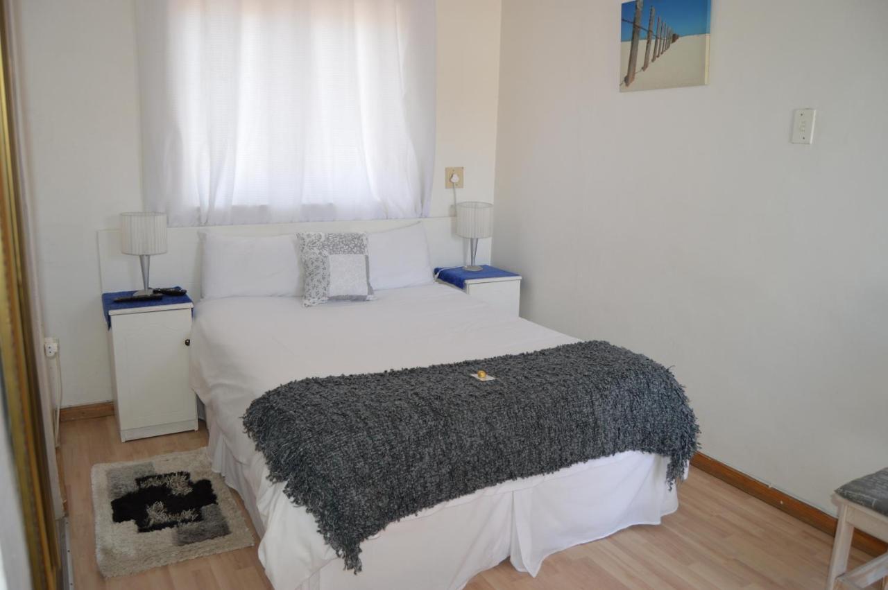 Villelodge Accommodation Luderitz Ngoại thất bức ảnh