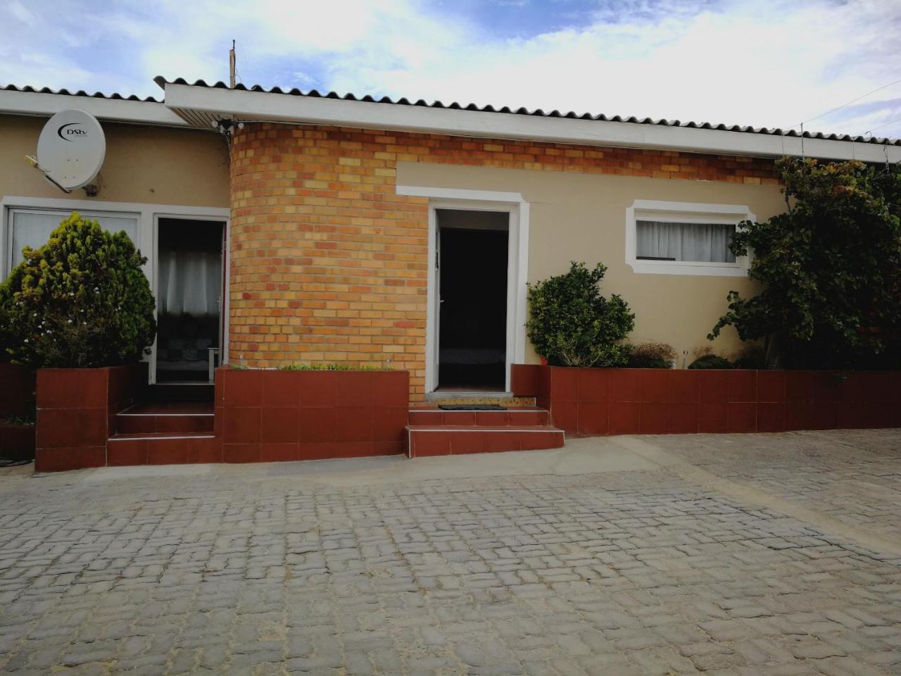 Villelodge Accommodation Luderitz Ngoại thất bức ảnh